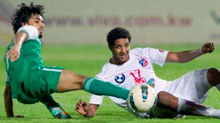 تدخل عصام جمعة مهاجم الكويت أدى لتجدد إصابة على مقصيد مدافع العربي في المباراة السابقة