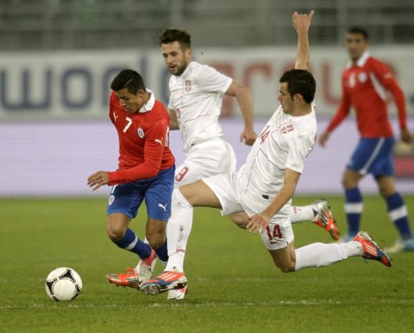 2012-11-14t195440z_802037904_bm2e8be1lsc01_rtrmadp_3_soccer-friendly-serbia_reuters