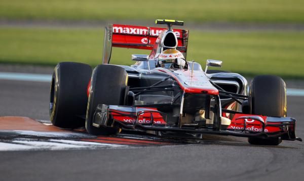 2012-11-04t161011z_33499544_sr1e8b418we2f_rtrmadp_3_motor-racing-prix_reuters