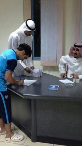 الشيخ تركي اليوسف منح كل لاعب 500 دينار عقب المباراة