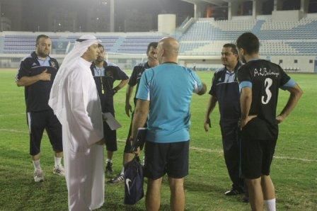 عبدالعزيز حمادة مدرب السالمية يجهز لاعبيه لمواجهة المحرق