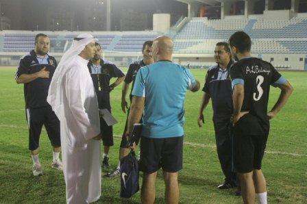 عبدالعزيز حمادة مدرب السالمية يجهز لاعبيه لمواجهة المحرق