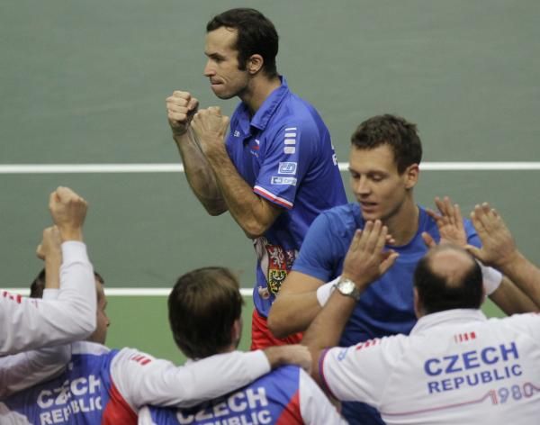 2012-11-17t172051z_2066136717_gm1e8bi03in01_rtrmadp_3_tennis-davis_reuters