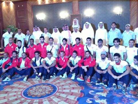 وفد المحرق البحريني في قاعة التشريفات بمطار الكويت 