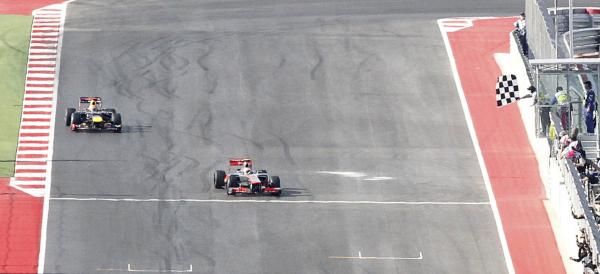2012-11-18t204906z_1534096976_tb3e8bi1ltly7_rtrmadp_3_motor-racing-prix_reuters