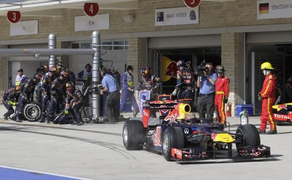 2012-11-18t221350z_76685473_gm1e8bj0h6f01_rtrmadp_3_motor-racing-prix_reuters