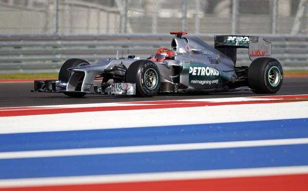 2012-11-16t203943z_243979548_tb3e8bg1le0p3_rtrmadp_3_-motor-racing-prix-practice_reuters