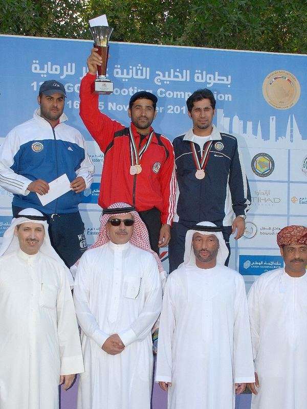 سيف بن فطيس االاماراتي الفائز بالمركز الاول