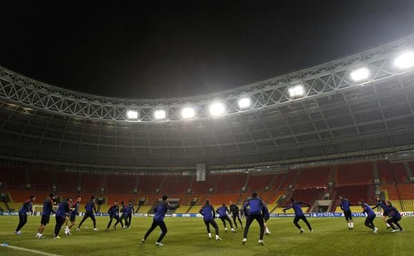 2012-11-19t154313z_1100640533_gm1e8bj1tvg01_rtrmadp_3_soccer-champions_reuters