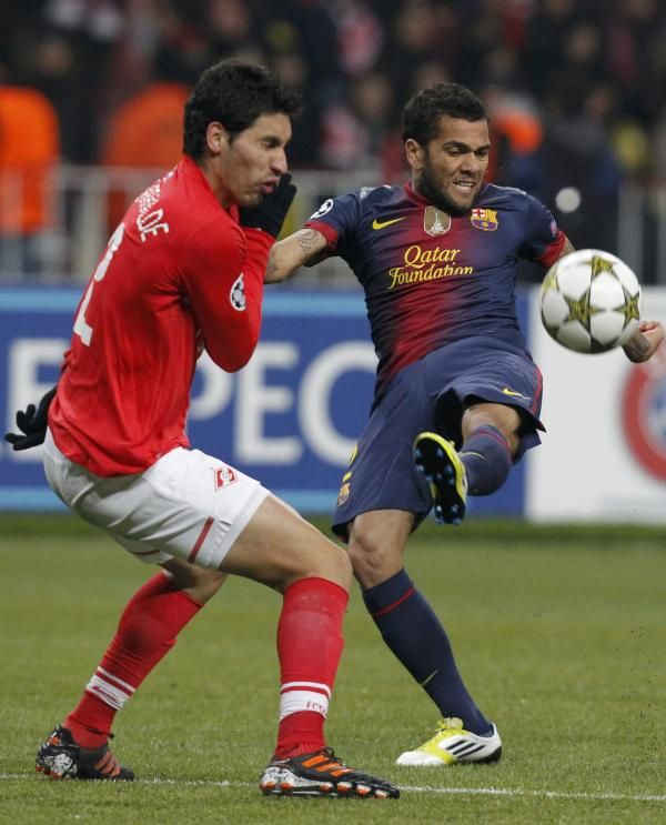 2012-11-20t184630z_1325834239_lr1e8bk1g578k_rtrmadp_3_soccer-champions_reuters