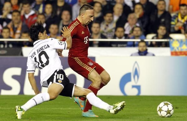 2012-11-20t212400z_1245439124_gm1e8bl0exz01_rtrmadp_3_soccer-champions_reuters