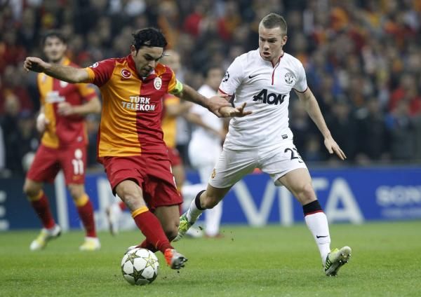 2012-11-20t204214z_2006742426_gm1e8bl0d0801_rtrmadp_3_soccer-champions_reuters