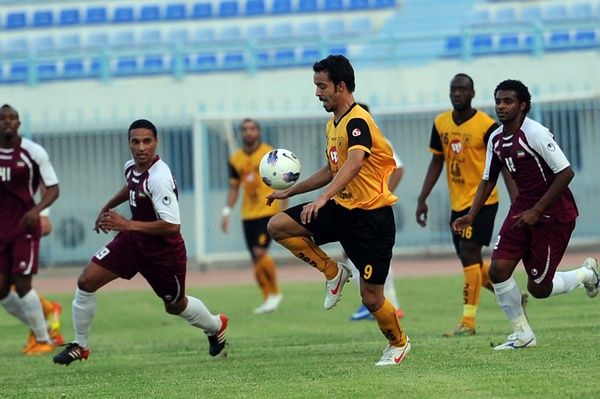 أحمد عجب يقود هجوم القادسية في غياب الدوليين أمام الساحل 