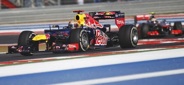 2012-11-18t200639z_1876033078_tb3e8bi1juuwf_rtrmadp_3_motor-racing-prix_reuters
