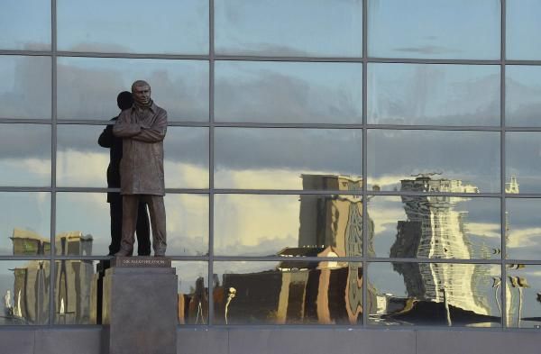 2012-11-23t170334z_228442367_gm1e8bn1snm01_rtrmadp_3_britain_reuters