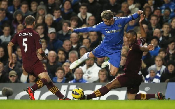 2012-11-25t181646z_2139892136_gm1e8bq069p01_rtrmadp_3_soccer-england_reuters
