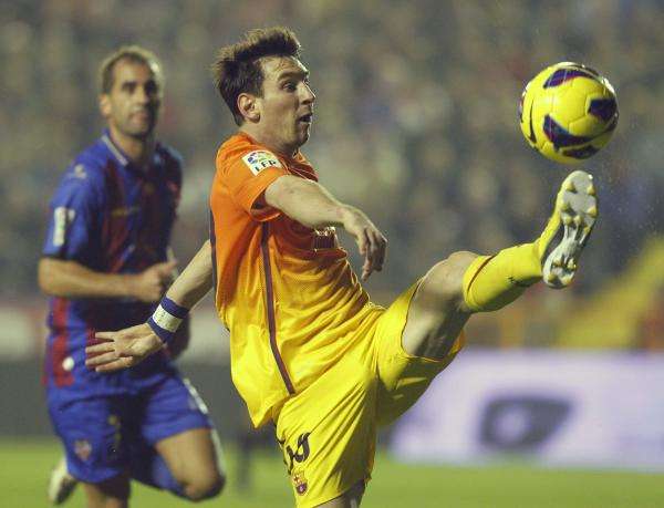 2012-11-25t213507z_357718102_gm1e8bq0fge01_rtrmadp_3_soccer-spain_reuters