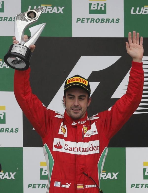 2012-11-25t195151z_1667661416_tb3e8bp1j663t_rtrmadp_3_motor-racing-prix_reuters