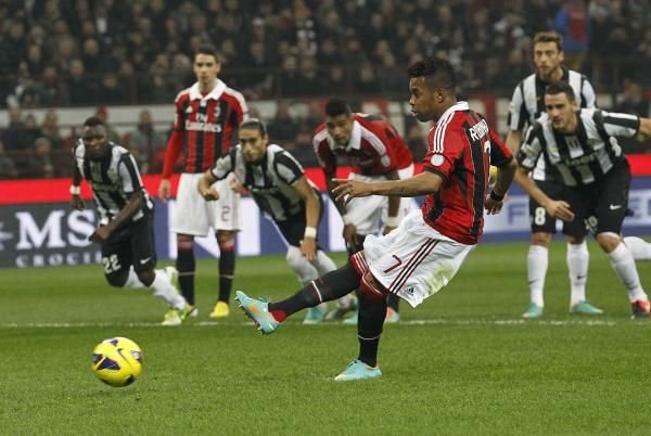 2012-11-25t205101z_481022265_gm1e8bq0dg301_rtrmadp_3_soccer-italy_reuters