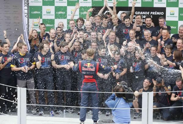 2012-11-25t193654z_1108746806_tb3e8bp1ih93d_rtrmadp_3_motor-racing-prix_reuters