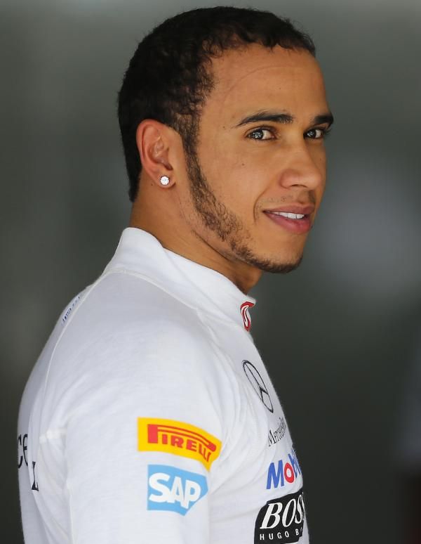 2012-11-23t191548z_868919590_gm1e8bo08yq01_rtrmadp_3_motor-racing_reuters