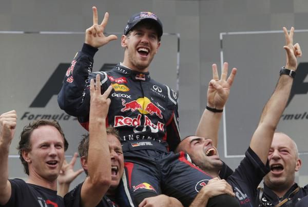 2012-11-25t202752z_544181194_tb3e8bp1ku857_rtrmadp_3_motor-racing-prix_reuters