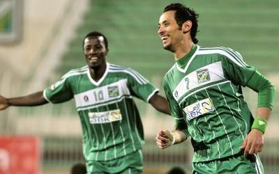 فهد الرشيدي مهاجم العربي قاد فريقه للفوز على الفتح وسجل هدفين