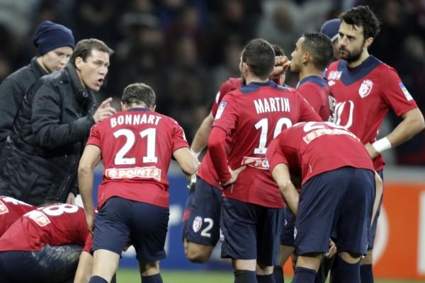 2012-10-30t215354z_636415471_gm1e8av0gc801_rtrmadp_3_soccer-france_reuters