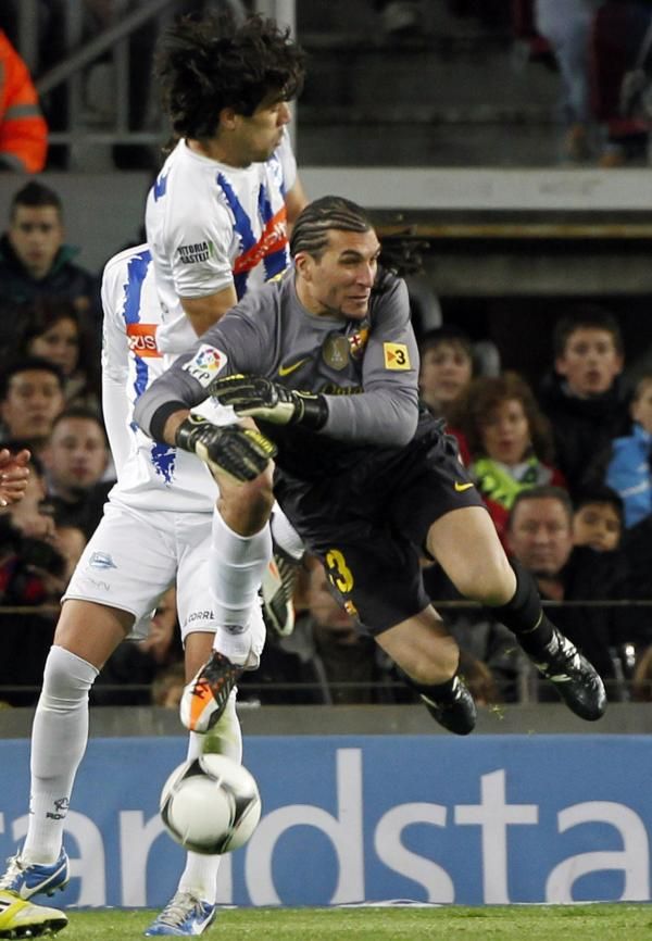 2012-11-28t215537z_202714107_gm1e8bt0gbi01_rtrmadp_3_soccer-spain-cup_reuters