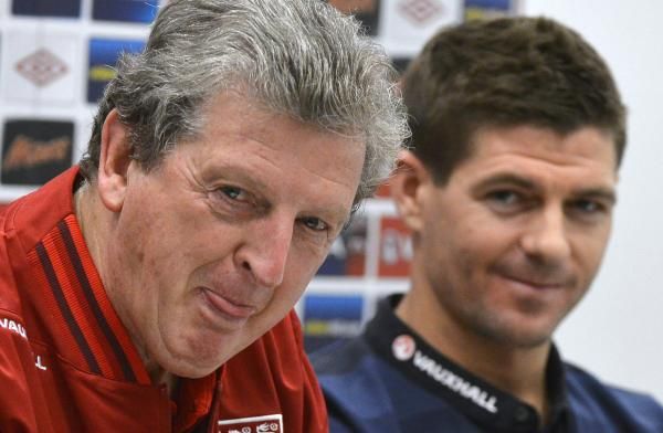 2012-11-13t171244z_883965379_gm1e8be03b601_rtrmadp_3_soccer-friendly_reuters