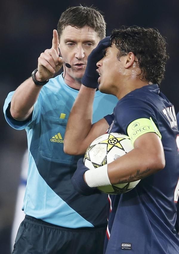 2012-12-04t210540z_1678341907_lr1e8c41ml5hu_rtrmadp_3_soccer-champions_reuters