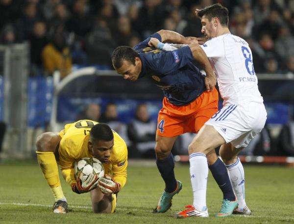2012-12-04t204347z_1930195362_lr1e8c41lkohe_rtrmadp_3_soccer-champions_reuters