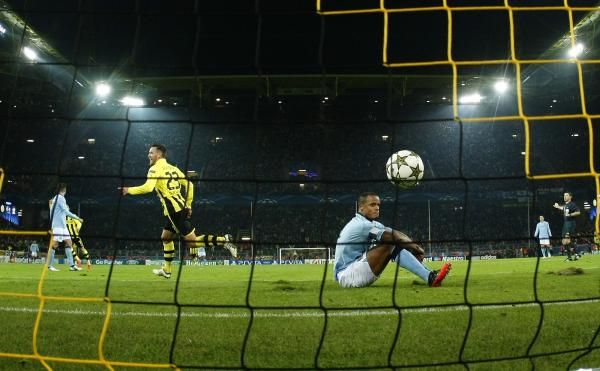 2012-12-04t215337z_1720277101_bm2e8c41rkg01_rtrmadp_3_soccer-champions_reuters