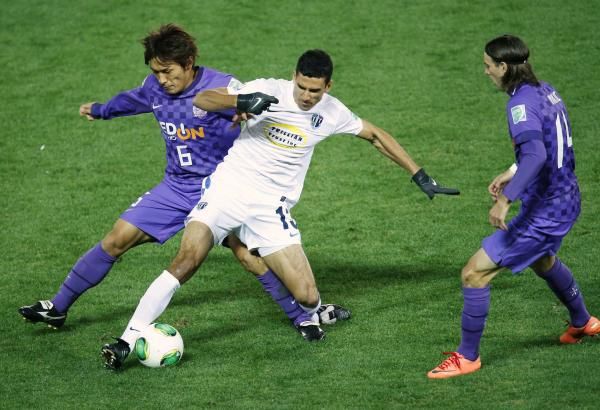 2012-12-06t110822z_817302008_gm1e8c61h3w01_rtrmadp_3_soccer-club-world_reuters