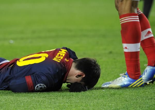 2012-12-05t220717z_584834590_gm1e8c60gz301_rtrmadp_3_soccer-champions_reuters