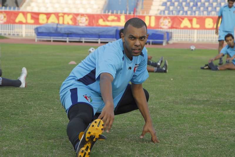 جراح العتيقي لاعب منتخب الكويت