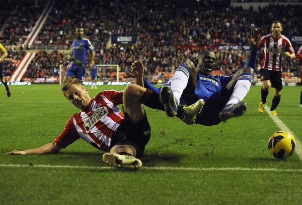 2012-12-08t162022z_1681416753_gm1e8c900s901_rtrmadp_3_soccer-england_reuters