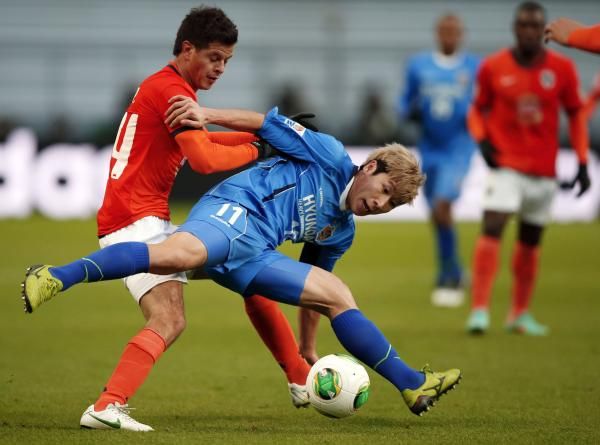 2012-12-09t074339z_424423943_gm1e8c917na01_rtrmadp_3_soccer-club-world_reuters