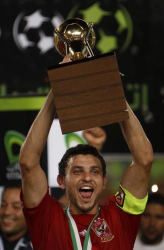 2010-07-25t200708z_01_cai508_rtridsp_3_soccer_reuters