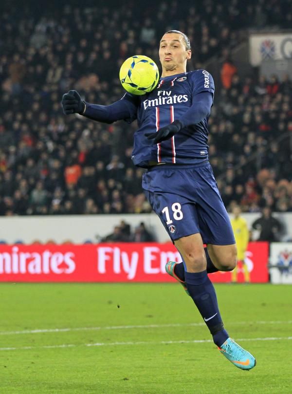 2012-12-08t183005z_1153769397_gm1e8c906vw01_rtrmadp_3_soccer-france_reuters