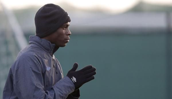 2012-12-03t122218z_944621070_gm1e8c31kc701_rtrmadp_3_soccer-champions_reuters