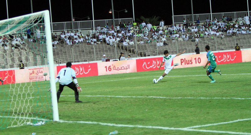 جانب من مباراة الاهلي والشعلة في كأس ولي العهد