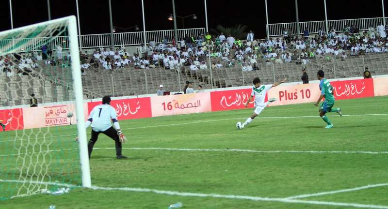 جانب من مباراة الاهلي والشعلة في كأس ولي العهد