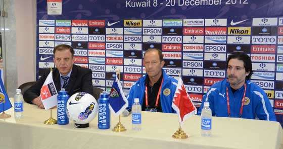 كالديرون خلال المؤتمر الصحفي