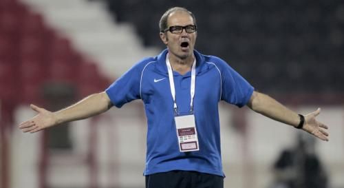 2011-11-18t161803z_01_qat06_rtridsp_3_soccer_reuters