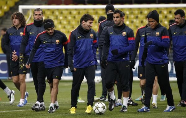 2012-11-19t154236z_1966636289_gm1e8bj1tug01_rtrmadp_3_soccer-champions_reuters