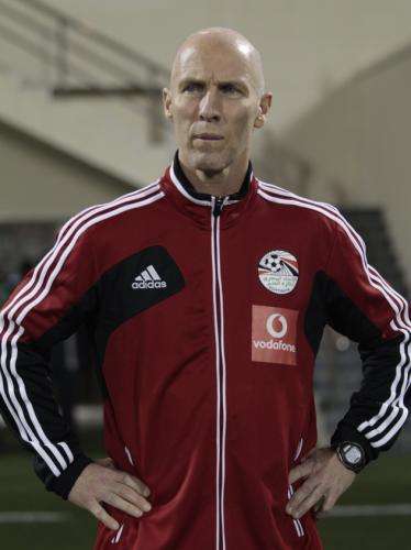 2012-03-02t192232z_01_qat20_rtridsp_3_soccer-friendly_reuters