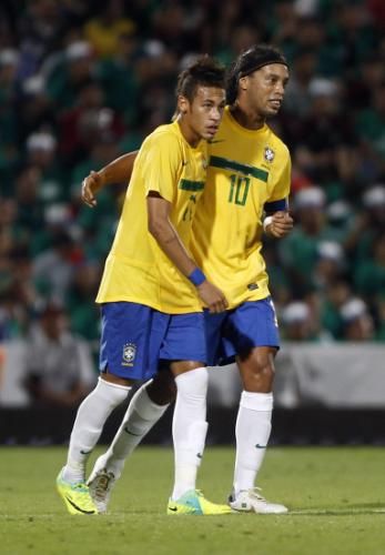 2011-10-12t040409z_01_mex61_rtridsp_3_soccer_reuters