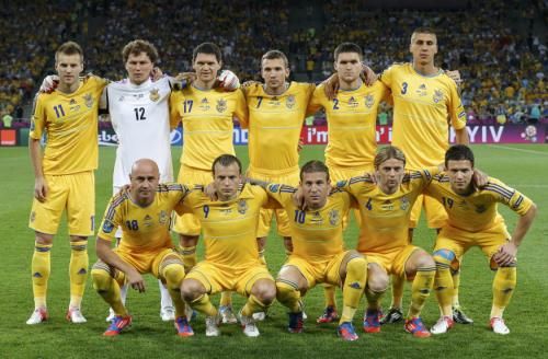 2012-06-11t185753z_01_cvi152_rtridsp_3_soccer-euro_reuters