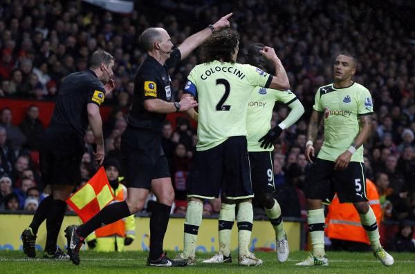 2012-12-26t160501z_1042800671_gm1e8cr006q01_rtrmadp_3_soccer-england_reuters